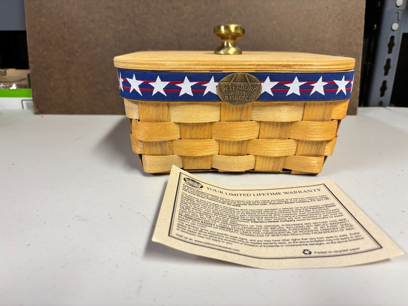 Peterboro Americana Square Basket, Wooden Music Box Lid