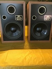 DPI Studio Series Bookshelf Speakers 1 Pair 16x10x9