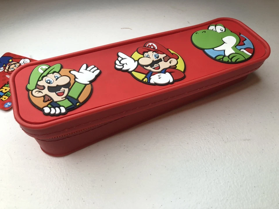 Nintendo Super Mario Bros. Caja de lápices de silicona funda suave con cremallera 8 x 2,75 pulgadas Foto 2 de 3