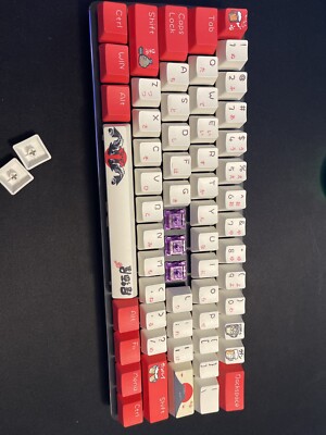 Modded GMMK Conpact with lubed Akko Lavender switches and Gateron Milky Yellow
