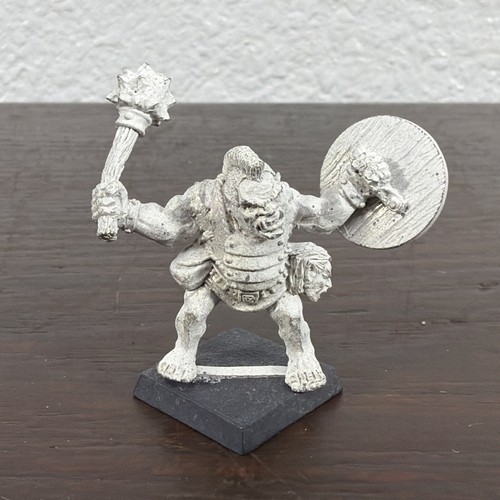 Heartbreaker HHG 92 Orc with Mace Vintage Fantasy Metal Black Stand