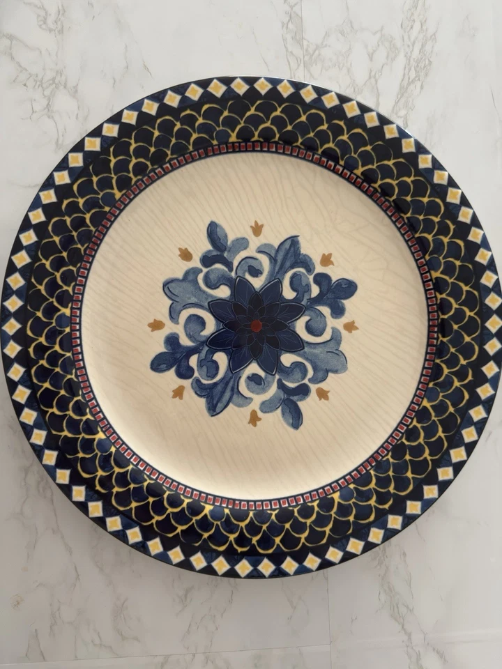 Juego de 5 platos de cena Williams-Sonoma Sicilia de cerámica amarilla hechos en Italia Foto 2 de 4