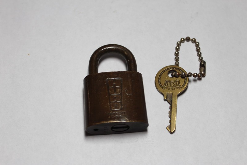 Vintage Hurd Detroit USA USN Navy All Brass Padlock and Key