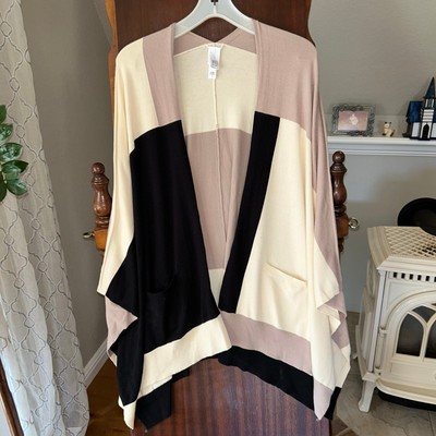 NWOT Wynne Layers Colorblocked Sweater Knit Poncho Cardigan size M/L 
