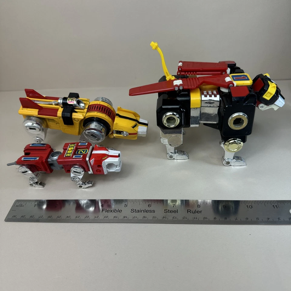 Lot Of (5) Voltron Bandai Die Cast Lion Figures 1981 Read Please - Image 2 of 4