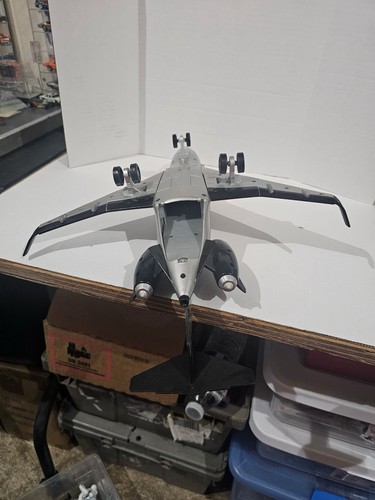 Cars 2 Disney Pixar Siddeley The Spy Jet A113 16” Rare *Missing Bottom Door* - Picture 5 of 5