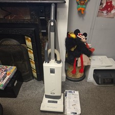 SEBO AUTOMATIC X1 UPRIGHT VACUUM CLEANER with extra bags