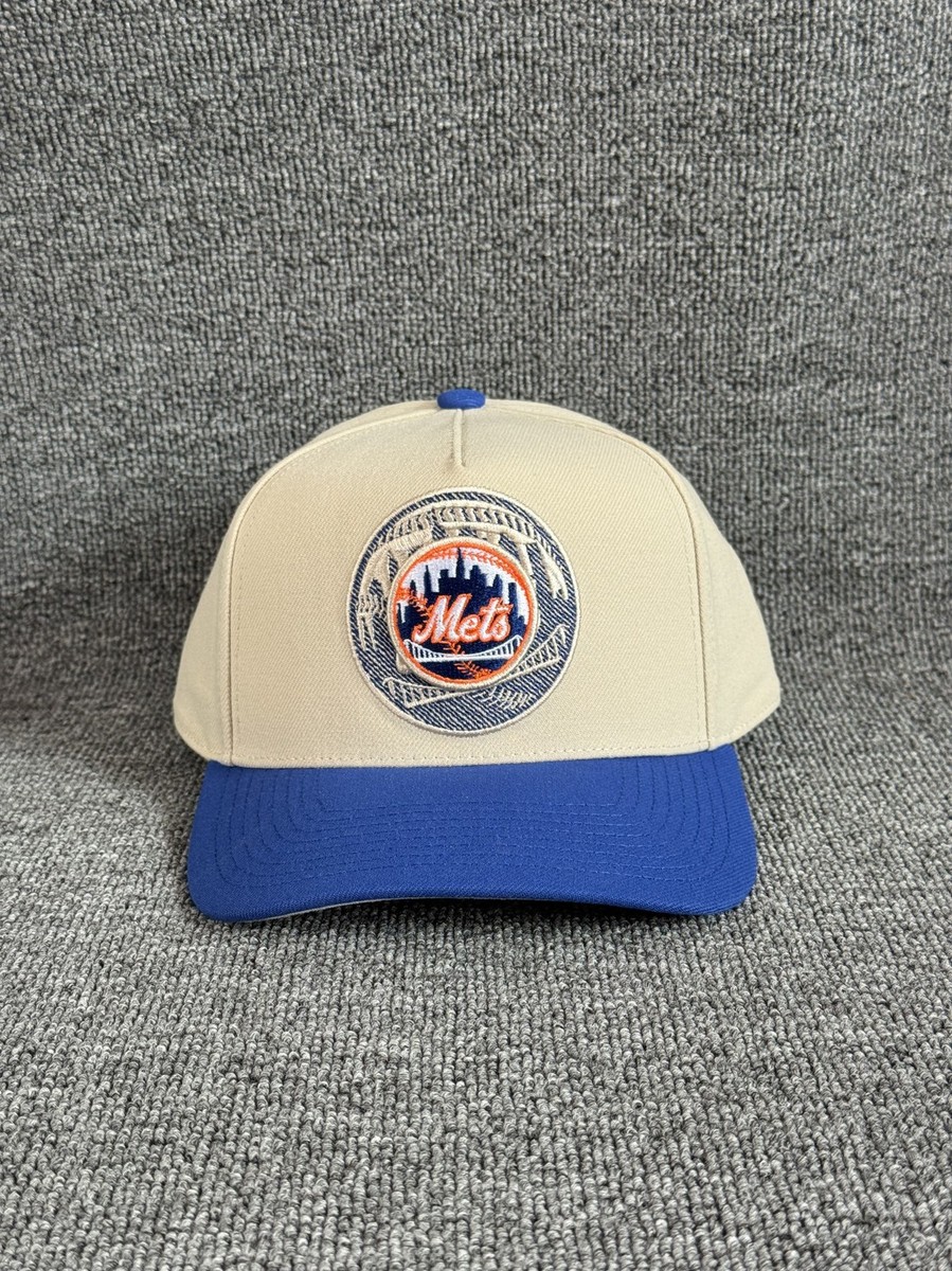 Mitchell & Ness New York Mets Snapback Hat Cream Blue Curved Brim