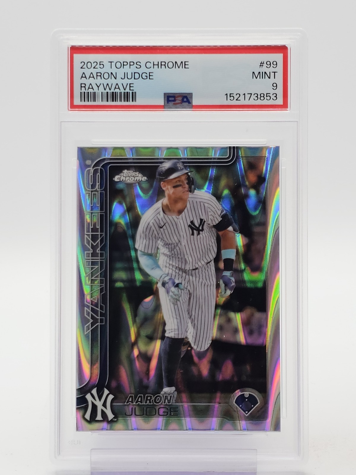 AARON JUDGE 2025 TOPPS CHROME RAYWAVE #99 YANKEES PSA 9 Q6438 view 1