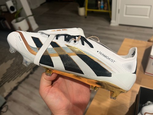 BNIB Adidas Predator Elite Fold-Over Tongue +Teamgeist FG Cleats (Size 10)