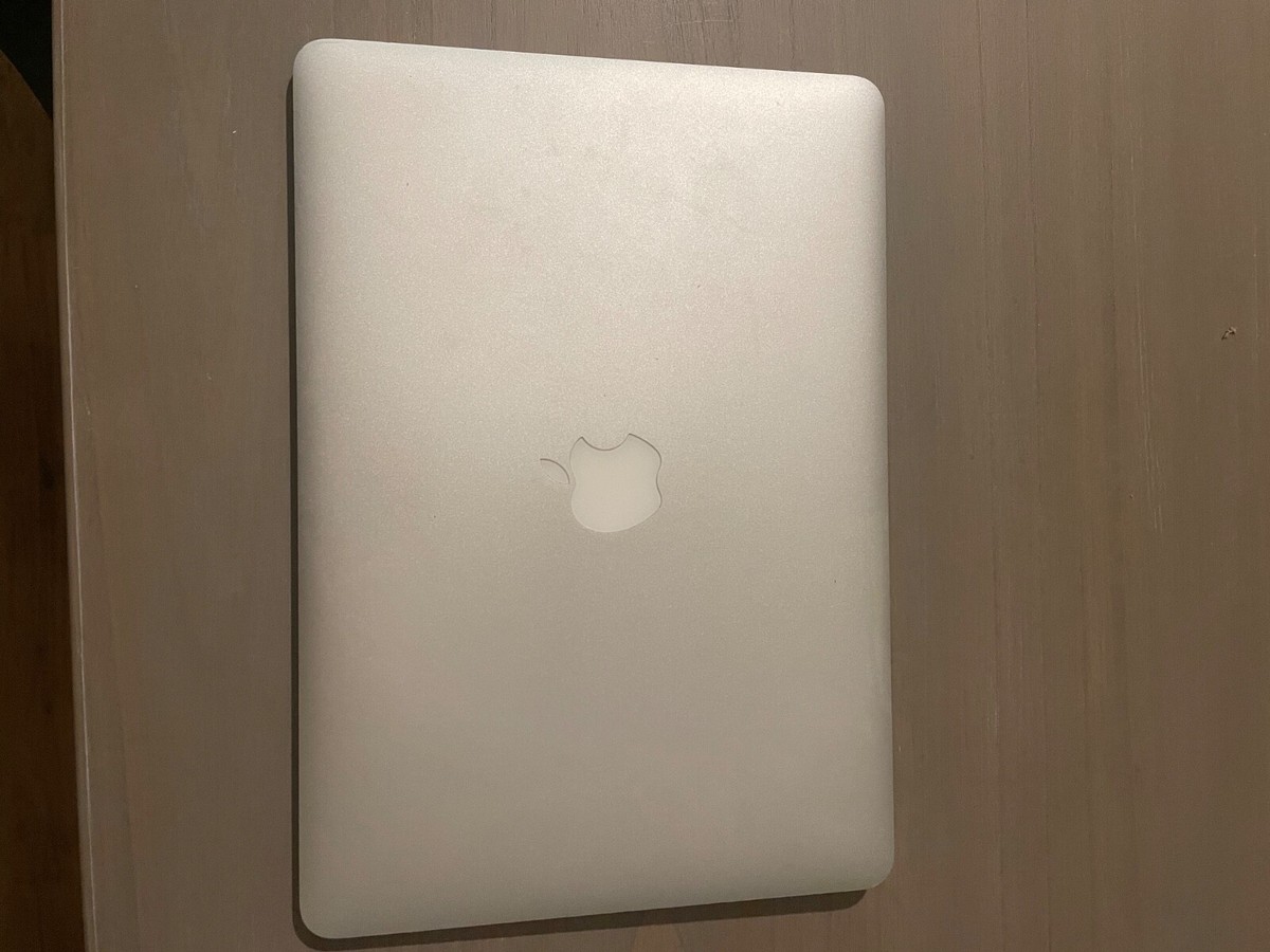 Apple MacBook Air 13.3 Apple MacBook Air 13.3