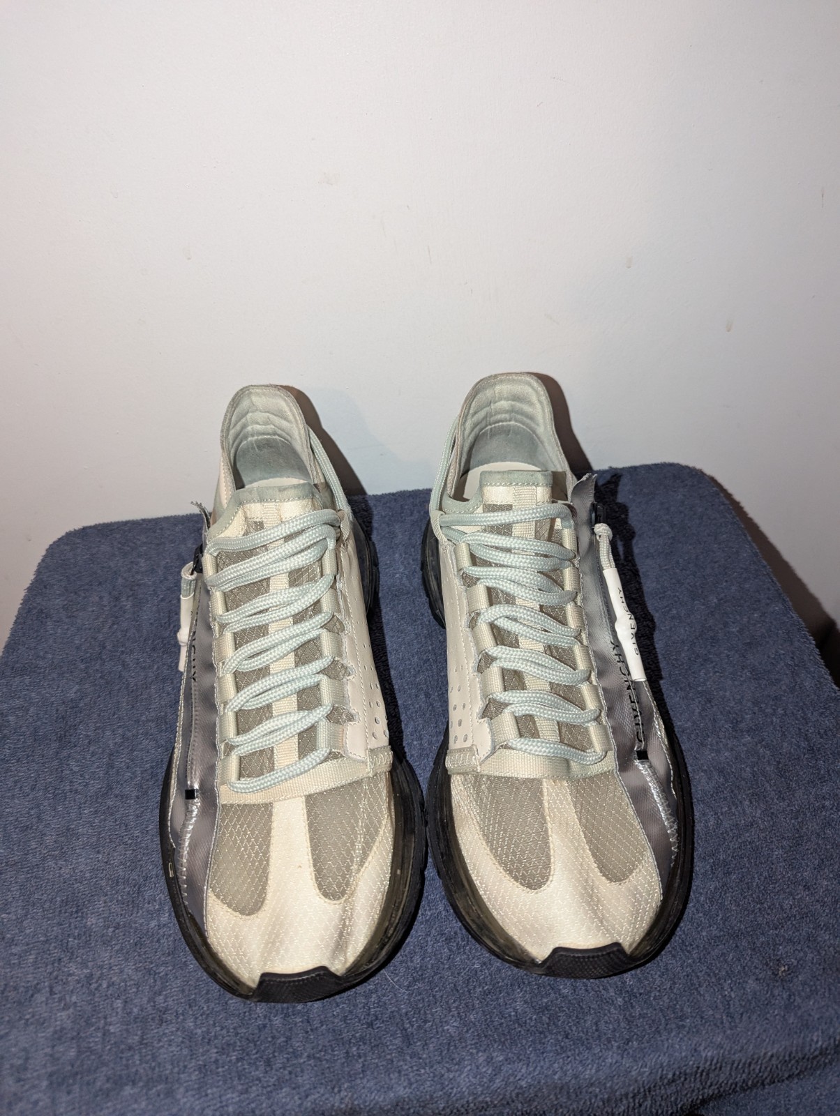 Givenchy Spectre Runner Low Off White Womens Size… - image 2