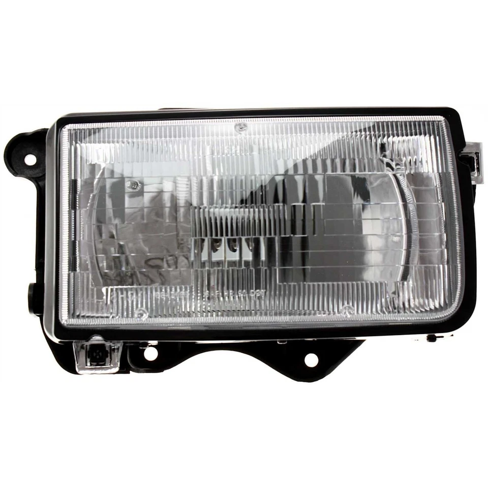 Driver and Passenger Side Headlights For Isuzu Rodeo 1991-1997 Halogen w/ Bulb/s - Image 3 of 4