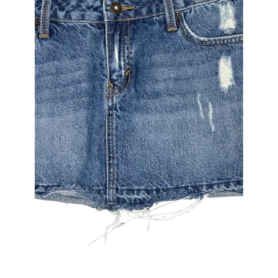 Mini falda de mezclilla inclinable para mujer 7 Y2K tiro bajo dobladillo crudo Britney Paris Grunge Foto 2 de 4