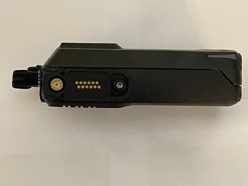 Motorola MOTOTRBO XPR6350 UHF 403-470 MHz Digital Radio AAH55QDC9LA1AN - Zdjęcie 9 z 12