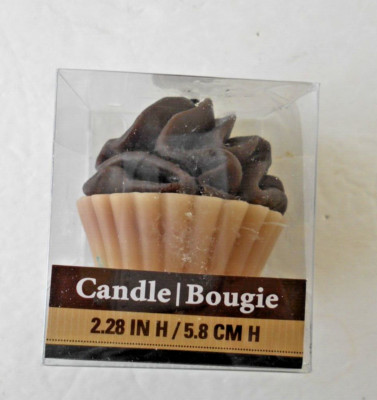 CANDLE / BOUGIE 2.28 IN CHOCOLATE CUPCAKE  CANDLE  ~ NEW