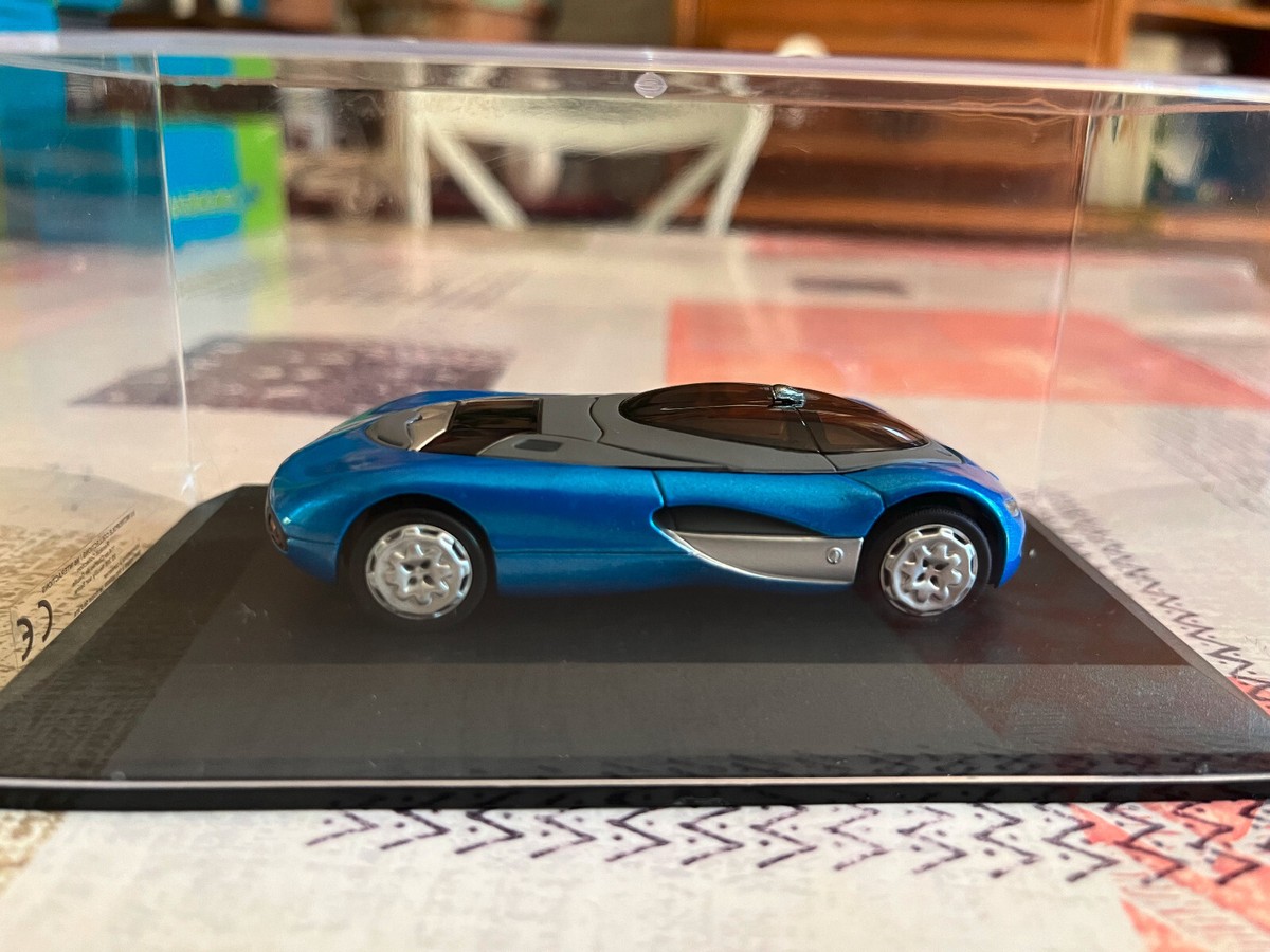 OPO 10 - Voiture Miniature NOREV 1/43 Compatible avec Renault Laguna Concept Car - 517985
