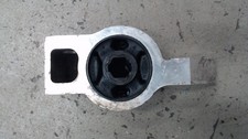 VW Golf V Bj 2007 Querlenkergummi/lager hinten Links 1K0199231J guter Zustand