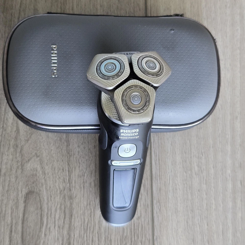 Philips Norelco S9000 Prestige SP9840 Afeitadora Eléctrica en Seco Húmedo Cargador Estuche Foto 2 de 4