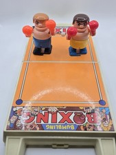 R-982 VINTAGE 1980 TOMY BUMBLING BOXING PORTABLE WIND UP TOY 