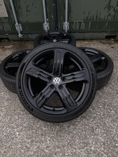18” Vw Cadiz Alloy Wheels 5X112 Gloss Black 