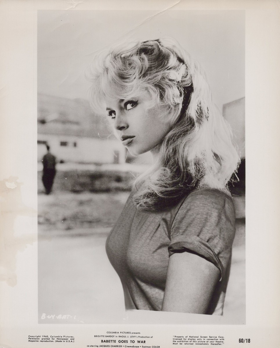 Brigitte Bardot in Babette goes to War (1960)🎬⭐ Original Vintage