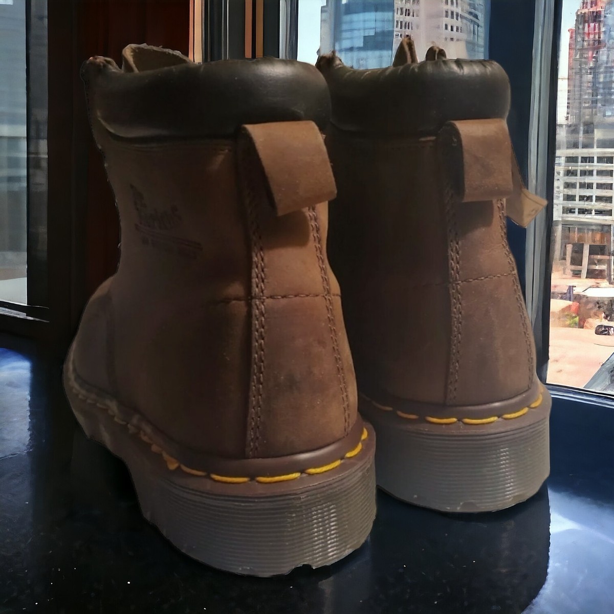 Dr. Martens Doc's England Rare 90's Vintage Crazy Horse 939 Dr. Martens Doc's England Rare 90's Vintage Crazy Horse 939