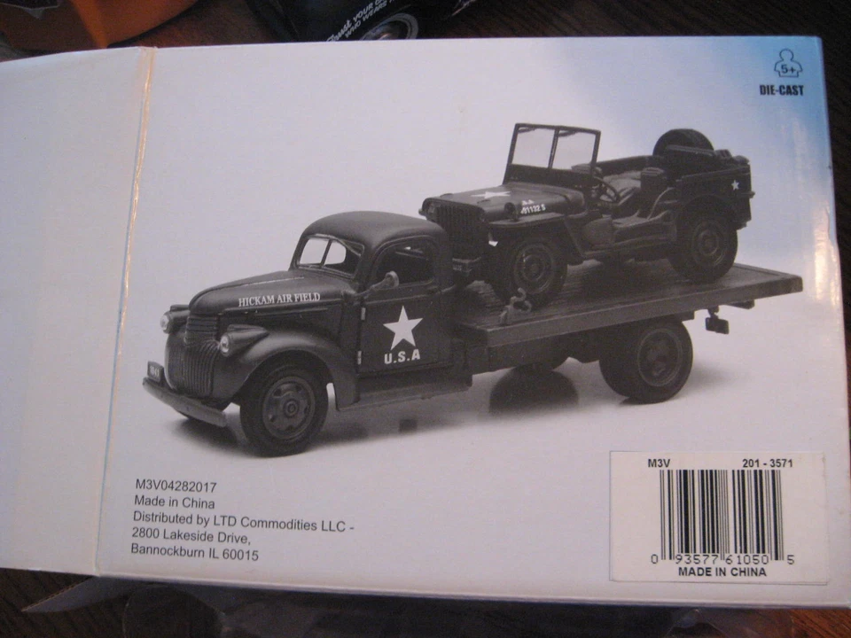 Chevrolet grúa retrovertida Gate Military 1941 y Jeep diecast en caja original Foto 3 de 4