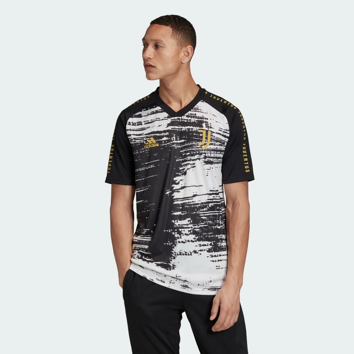 Adidas Men s JUVENTUS PRE MATCH JERSEY FI4891 eBay