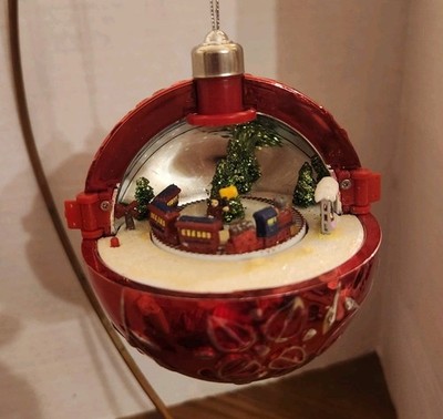 Mr Christmas Hidden Holiday Ornament TRAIN Diorama ''Joy to the World'' Music Box