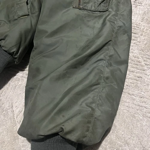 Vtg 80s Very stained Civ N-2B sage green Bomber Jacket heavy attached Hood Sz XL image 18