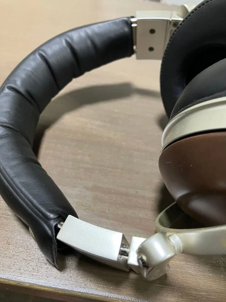 Auriculares DENON AH-D5000 Carcasa Madera Sonido Hi-Fi Sobre la Oreja Controlador Dinámico Foto 3 de 4