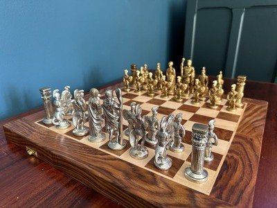 Römisches griechisch-römisches Schachspiel Messing Silber Metall | 40 cm Nussbaum Brett