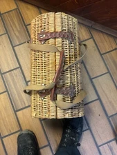 PICNIC TIME WOVEN & LINED ROUND PICNIC BASKET UTENSILS NOT INCLUDED