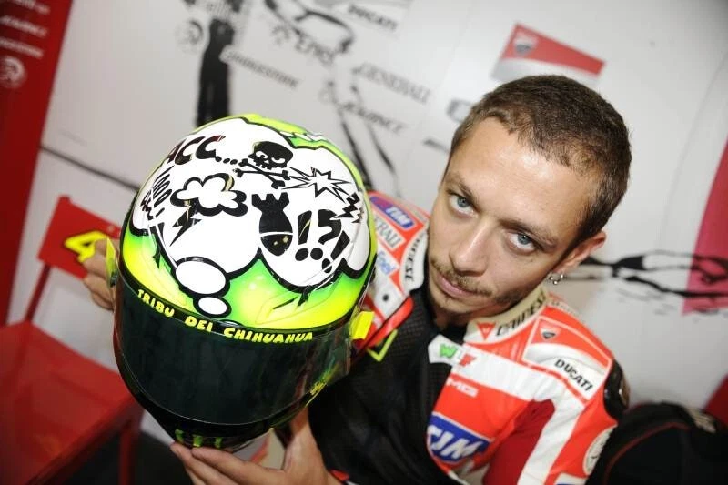 MODELLINO CASCO SCALA 1:8 MINICHAMPS VALENTINO ROSSI MOTOGP MISANO 2011 DIE CAST - Immagine 3 di 4