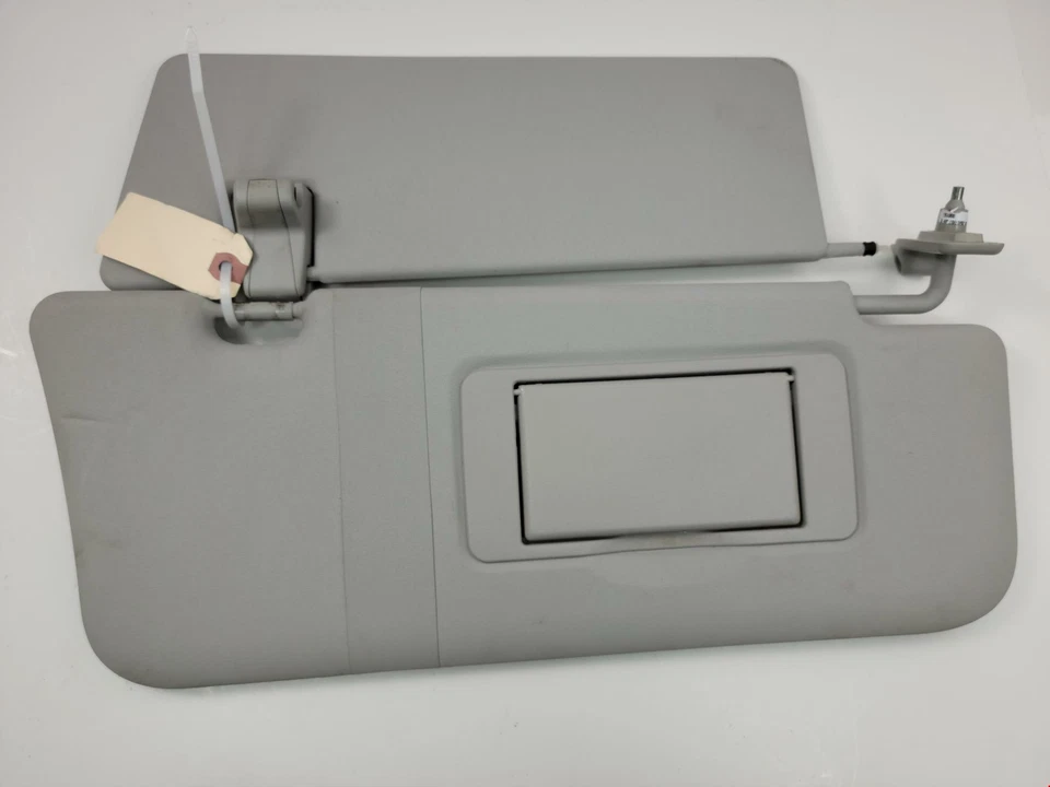 Солнцезащитные козырьки для правой стороны пассажира Mercedes Benz ML320 2006-2012 годов выпуска от оригинального производителя - Изображение 4 из 4