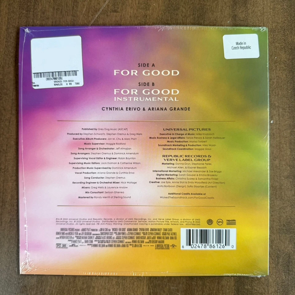 Wicked: For Good - Regal Cinemas / HMV Black Glitter 7 Inch Vinyl Single (2025) - Image 2 of 4