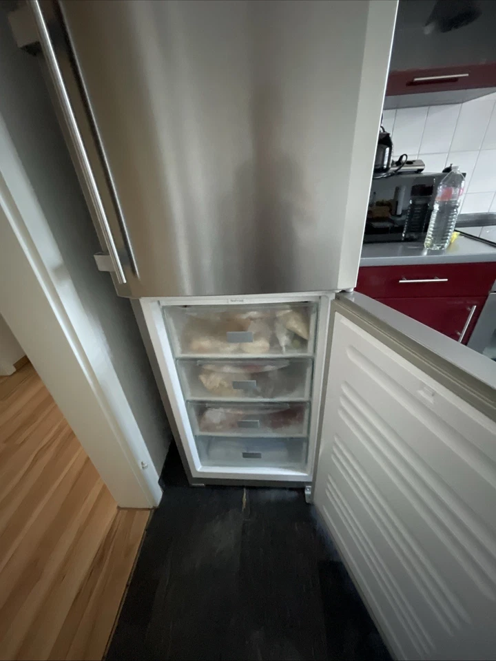 Liebherr Kühl-/Gefrierkombination Edelstahl, Energieeffizient - Bild 2 von 3