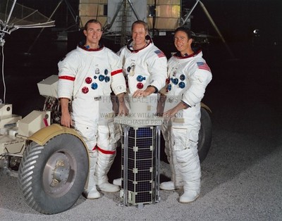 APOLLO 15 ASTRONAUT CREW NASA HOUSTON 1971 11X14 PHOTO