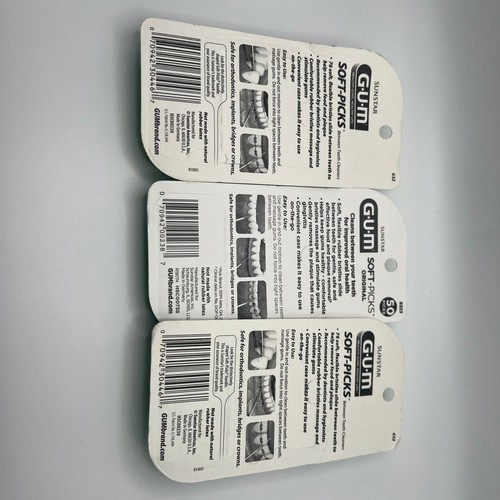 Sunstar GUM Soft-Picks 3 Confezioni (210 Totali) con Custodie-Filoss da Viaggio Dentale Nuovo - Foto 3 di 3
