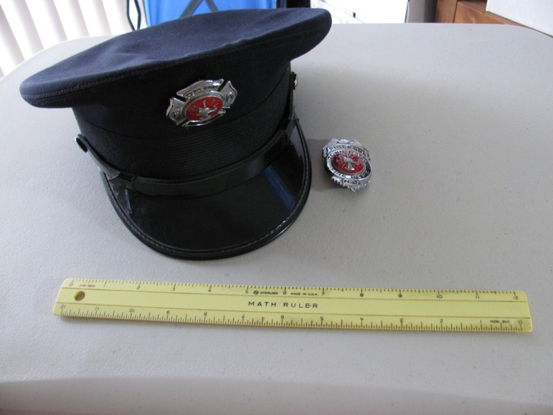 VINTAGE TOWN BANK NEW JERSEY FIRE DEPARTMENT HAT W/ EMBLEM AND BADGE (OBSOLETE)