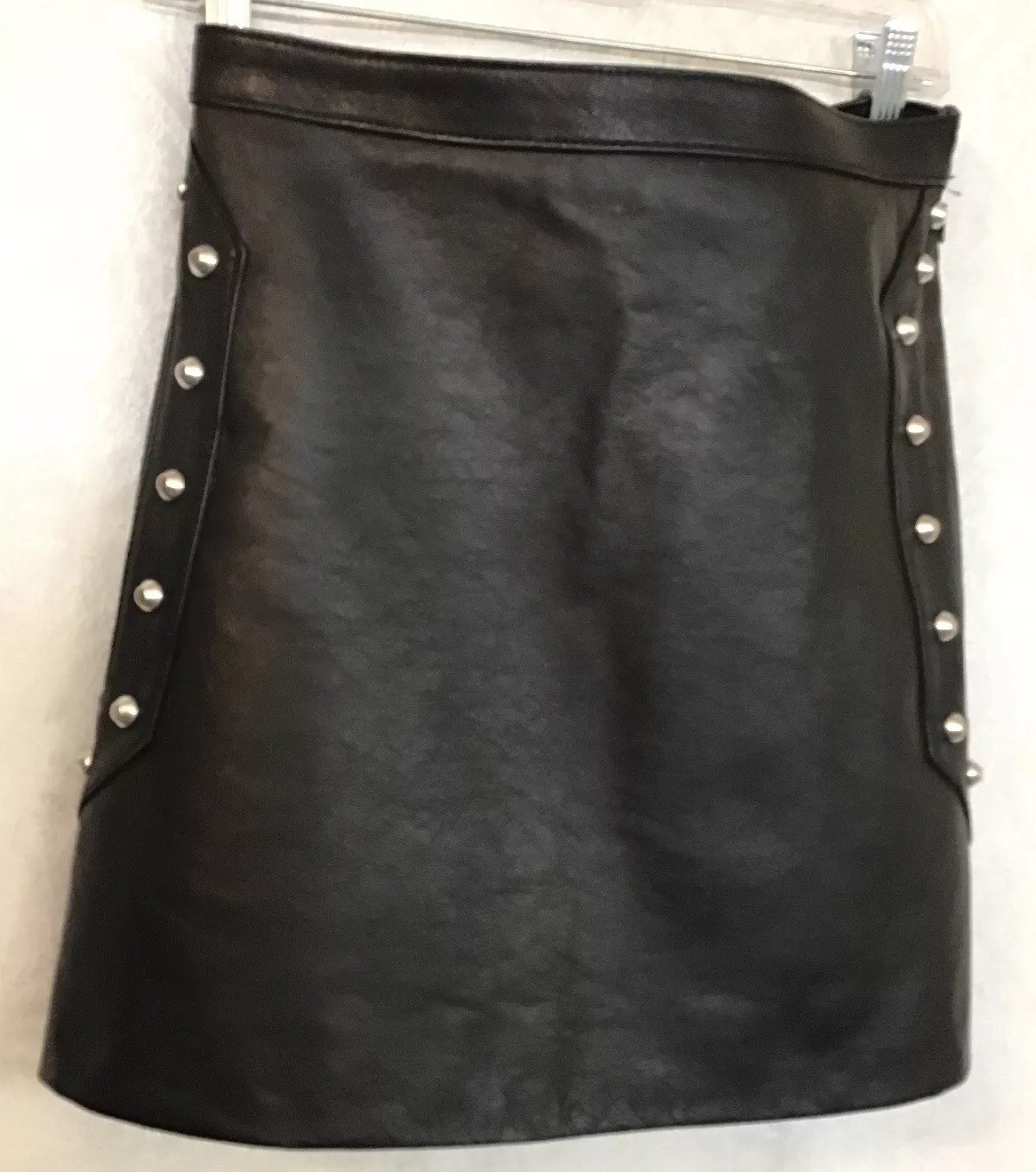 Minigonna tasche argento Saint Laurent in pelle nera taglia 42 nuove con etichette $1990
