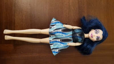 Disney Descendants Evie Doll Hasbro Barbie Jointed Blue Dress 11'' tall
