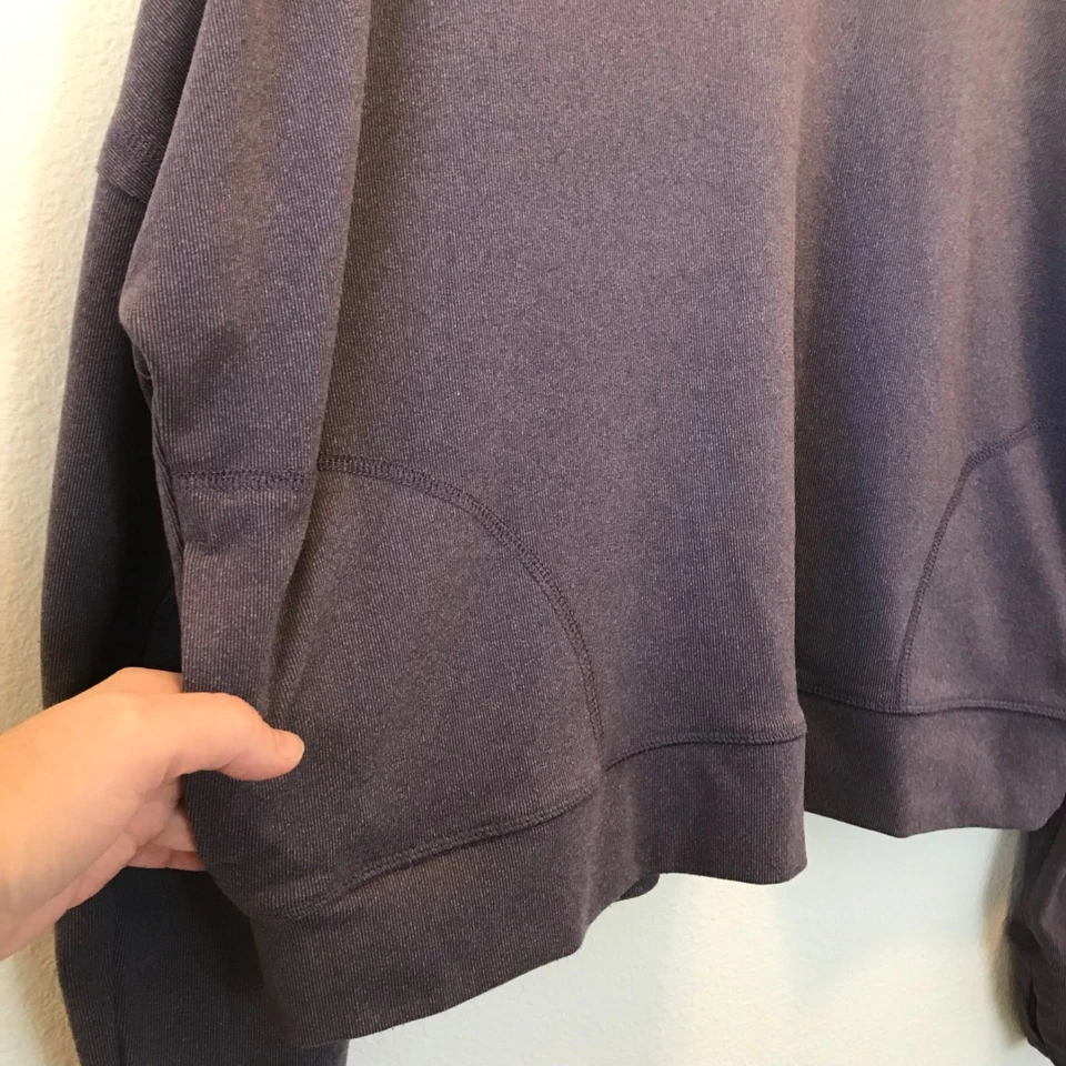 Zobha Women's Purple Athletic Semi-Cropped MockNeck Sweatshirt Size L Pockets - Image 3 of 4