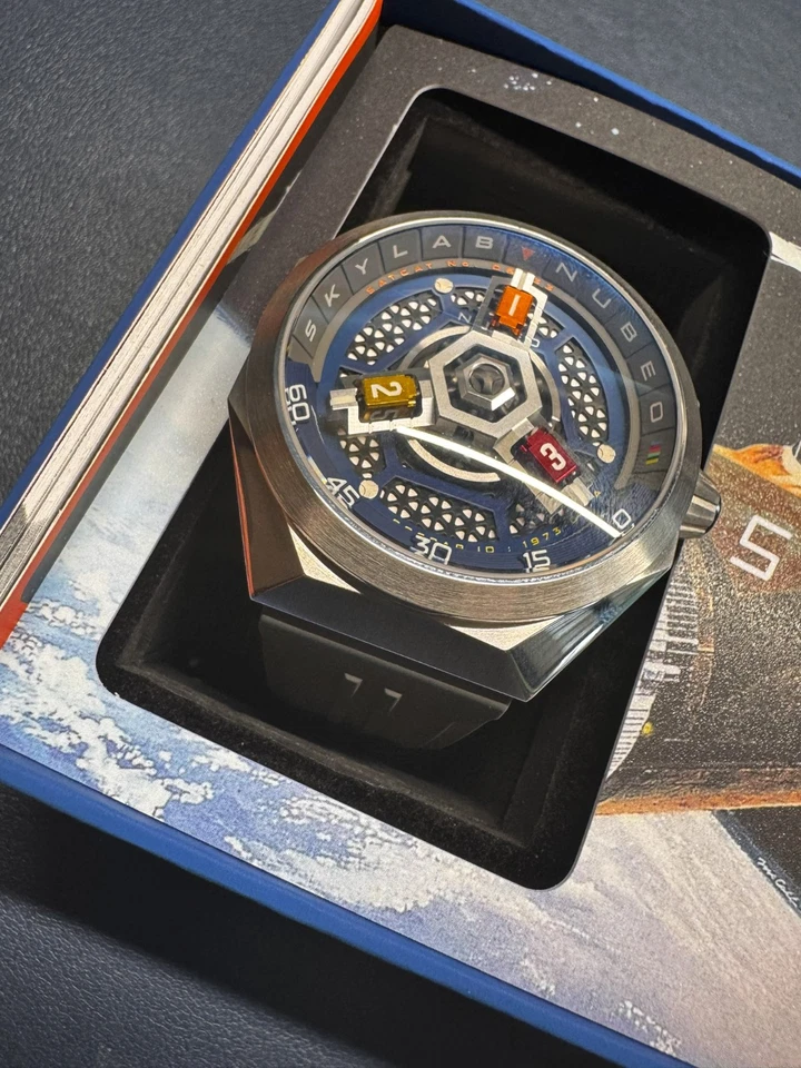 Nubeo Skylab Automático NB-6083-22 Gris-Azul | 48 mm | Kit Completo | Usado Dos Veces Foto 2 de 4