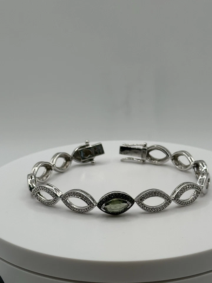PULSERA SLVR MOLDAVITA .60CT, ACENTO DIAMANTE VERDE .06CTW RND, .65CTW BLANCO ZRCON Foto 4 de 4