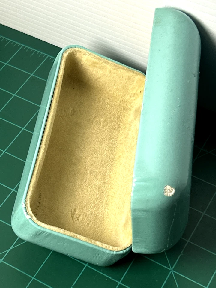 Estuche para gafas de sol/gafas turquesa Tiffany & Co. rectangular de metal 6" X 3" X 2" Foto 4 de 4