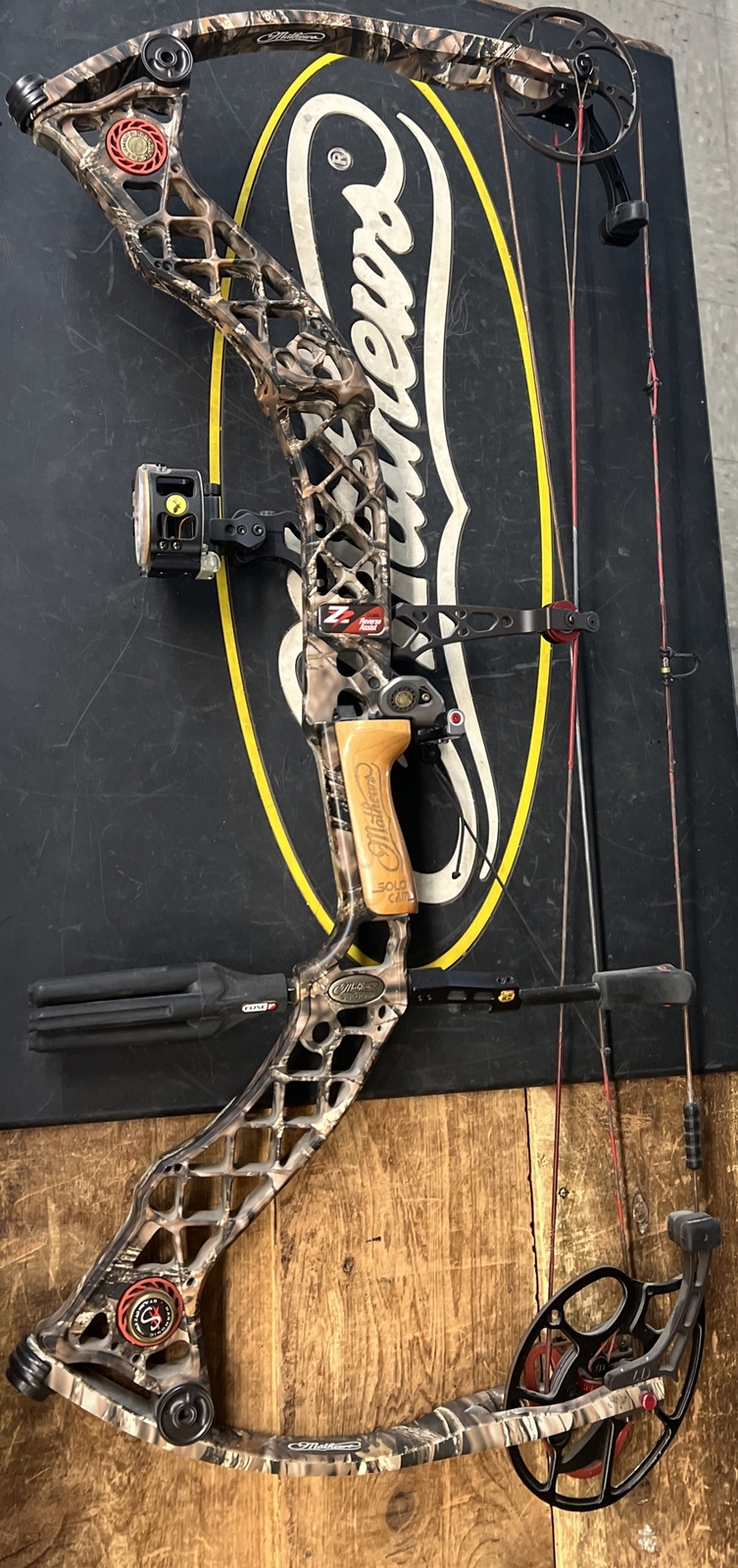 Mathews Z7 Compound Bow 30” Draw 70 Pound Rh Set Up!!! eBay