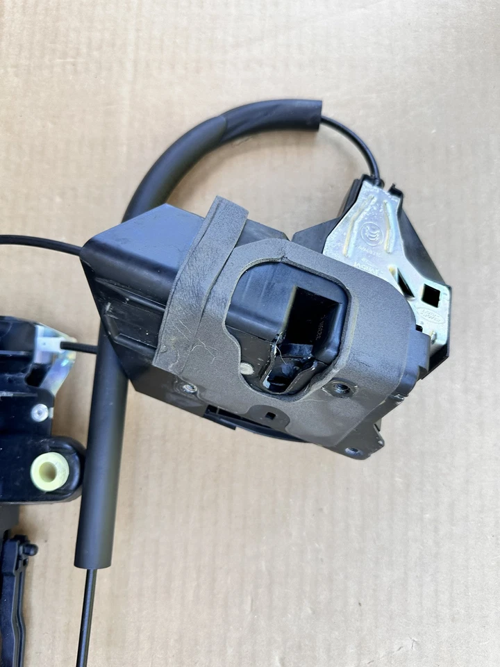 JAGUAR I-PACE MANIJA PUERTA DELANTERA IZQUIERDA SOPORTE EXTERIOR OEM 2019-2023 Foto 3 de 4