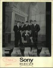 1998 Press Photo Fama, Mexican-Tejano band from Houston, Texas. - sap01595